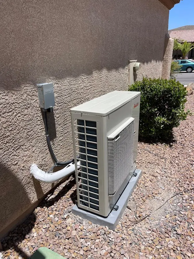 Residential air conditioning condenser unit in Sachse
